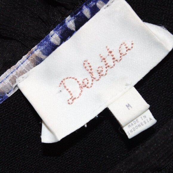 Deletta Black V-Neck Top with Cross Back Detail Half Sleeve Size Medium Black - Picture 2 of 3